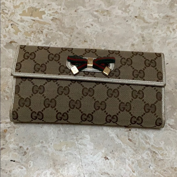 Gucci Wallet - Picture 1 of 7